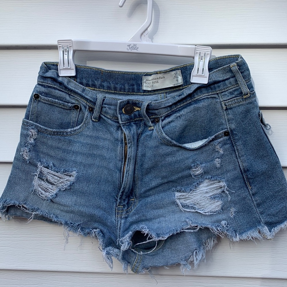 Abercrombie & Fitch Distressed Jean Shorts. B